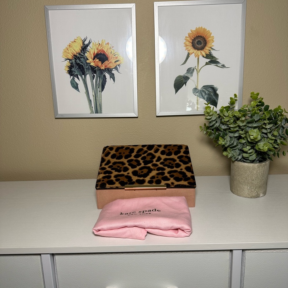 Kate Spade New York Heritage Make It Mine Cheetah Flap